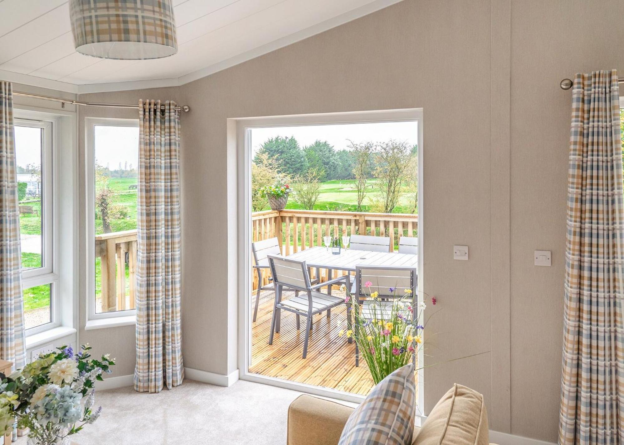 Hawthorn Glen Lodges Downham Market Exterior foto